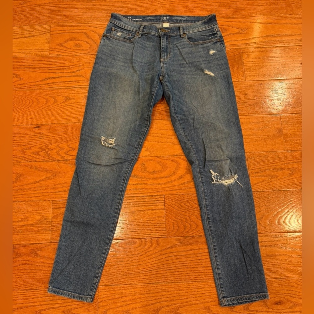 LOFT Outlet Girlfriend Distressed Jeans Women’s Size 0 Medium Wash Denim
